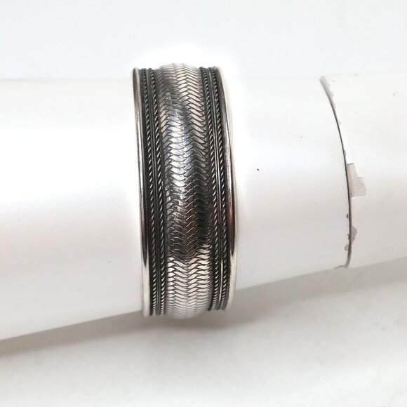 Vintage Antique Silver Tone Cuff Bracelet Fashion Metal Adjustable Retro - Picture 4 of 6